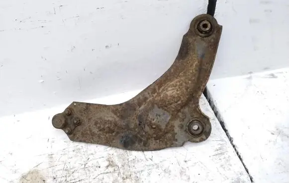 Opel Vivaro Front lower control arm/wishbone