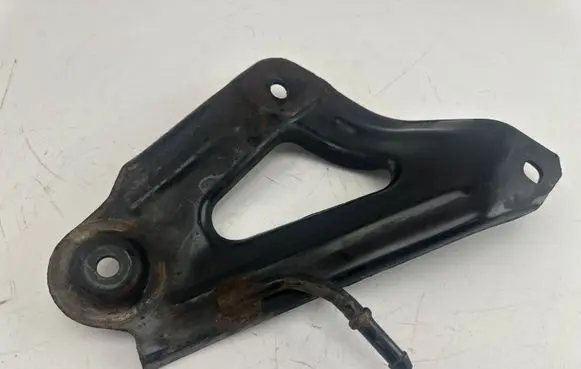 Chevrolet Captiva Muffler mount bracket/holder
