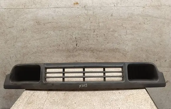 Volkswagen Transporter - Caravelle T5 Front bumper lower grill 7H0807719