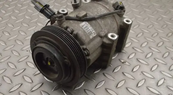 Hyundai ix35 Air conditioning (A/C) compressor (pump) F500DX9FA04