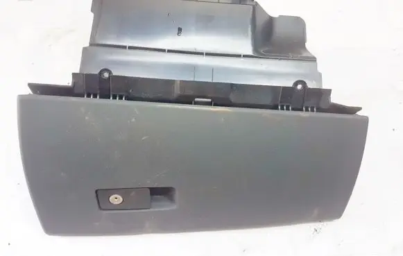 Volvo V70 Glove box 39996886