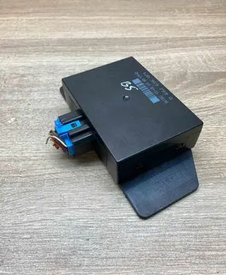 Volkswagen Golf IV Comfort/convenience module 1J0959799Q 5DK007951 WITHPLUG