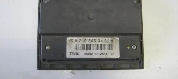 Mercedes-Benz E W210 Comfort/convenience module A2105450432
