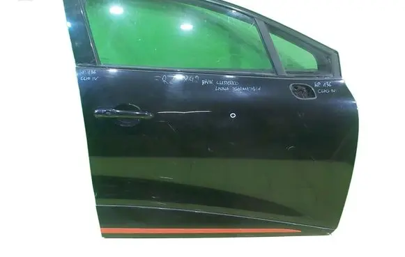 Renault Clio IV Front door PRZOD PRAWE