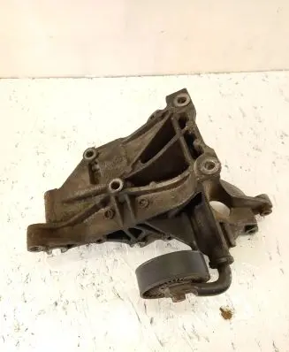 Volkswagen Sharan Engine mounting bracket 028903143AB