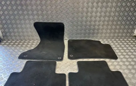 Audi A5 8T 8F Car floor mat set 8K1863691 8K0864450