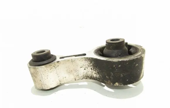 Mazda 6 Engine mount bracket