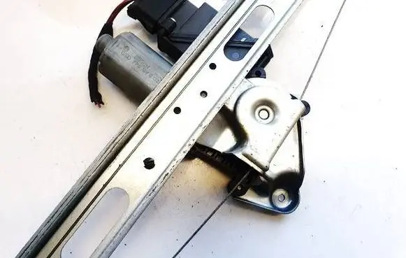 Mercedes-Benz A W168 Front door window regulator motor 1688201142