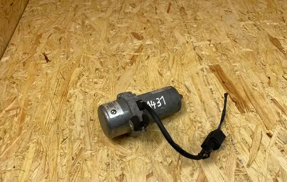 BMW X1 F48 F49 Vacuum pump 6851289
