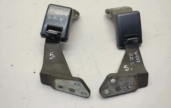 Mercedes-Benz Vito Viano W447 Rear door hinge set A4477400337 A447740737 A047058
