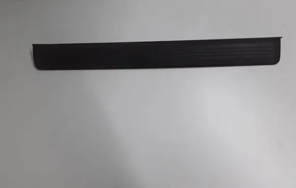 Honda CR-V Front sill trim cover 84252SWAA012M1