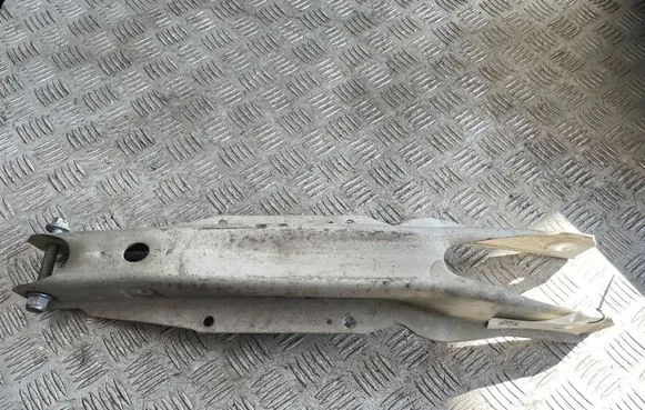 Mercedes-Benz A W176 Rear upper control arm/wishbone