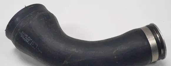 BMW X6 E71 Intercooler hose/pipe 7575408