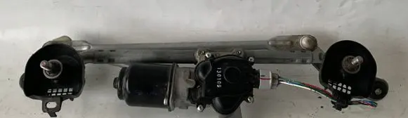 Mitsubishi Space Star Front wiper linkage and motor