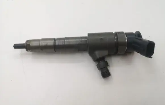 Fuel injector