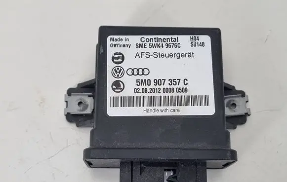 Skoda Octavia Mk2 (1Z) Light module LCM 5M0907357C 5WK49676C