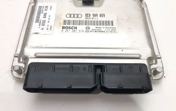 Audi A4 S4 B6 8E 8H Engine control unit/module ECU 0261207579