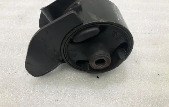 KIA Rio Engine mount vacuum valve 