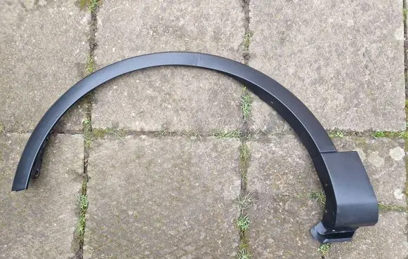 Ford Explorer V Fender trim (molding) FB5316A075AE