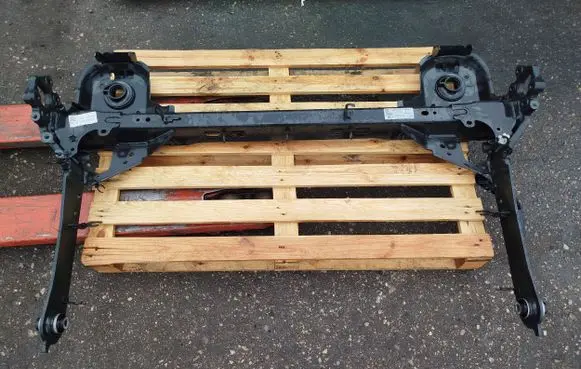 Renault Kangoo III Rear axle beam 555019132R 430009171R A4203503600