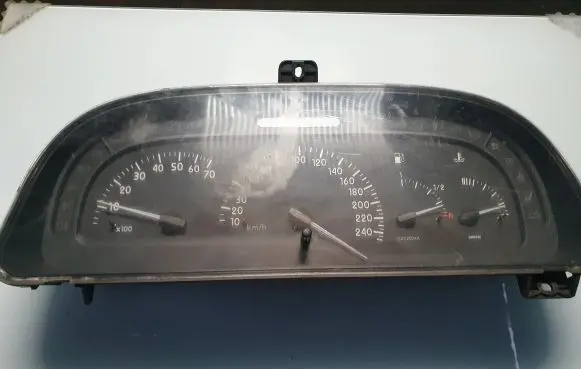 Renault Laguna I Speedometer (instrument cluster) 216236674 216495822