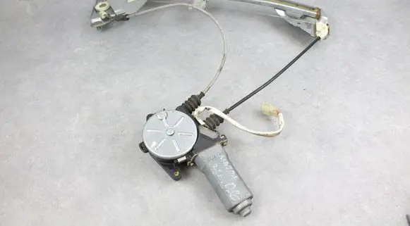 Mazda 323 F Rear door window regulator with motor