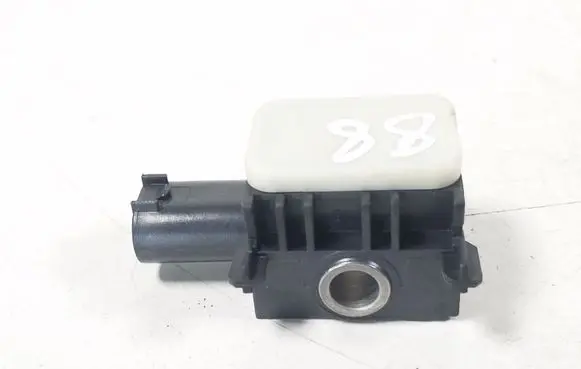 Mercedes-Benz ML W164 Airbag deployment crash/impact sensor A0038202826