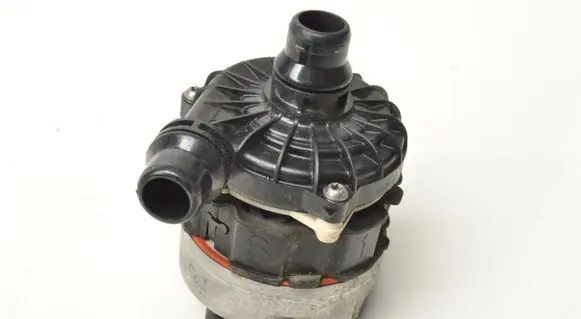 BMW 3 G20 G21 Water pump 5A30246