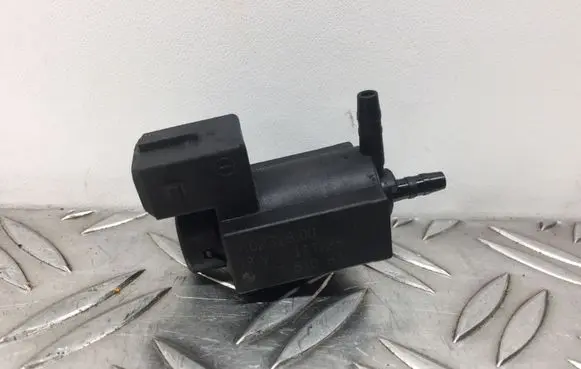 BMW 5 F10 F11 Turbo solenoid valve 7810831 70231800