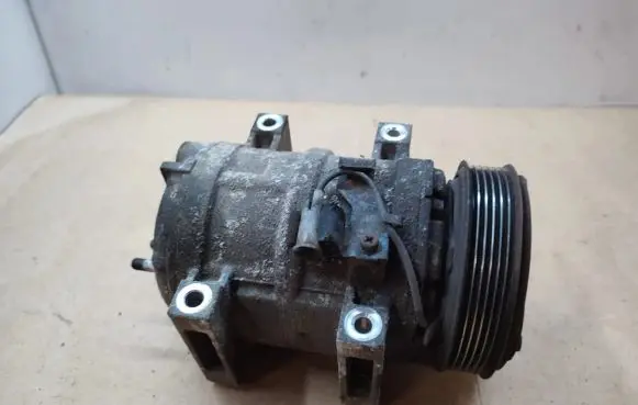 Volvo S40, V40 Air conditioning (A/C) compressor (pump)