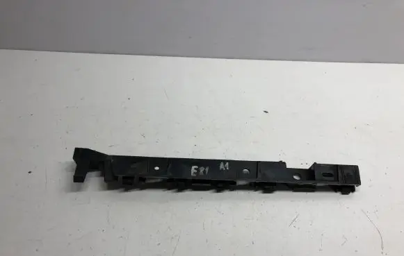BMW 1 E81 E87 Fender mounting bracket 7118160