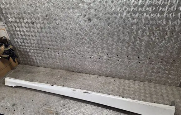 Hyundai Sonata Sill 877544R000