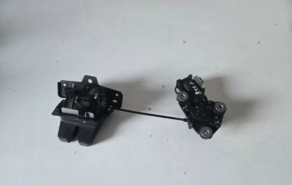 Volvo XC90 Tailgate/trunk/boot lock/catch/latch 31484699 313219