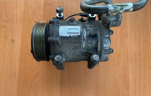 Volvo V60 Air conditioning (A/C) pipe/hose 31369698 SD7V16 1855