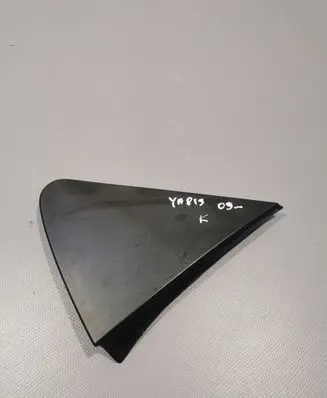 Toyota Yaris Fender end trim 