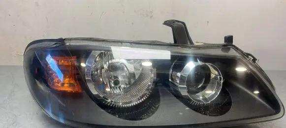 Nissan Almera N16 Headlight/headlamp 26010BN703 10016391