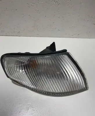 Mazda 323 Front indicator light 083161506R 082161538R