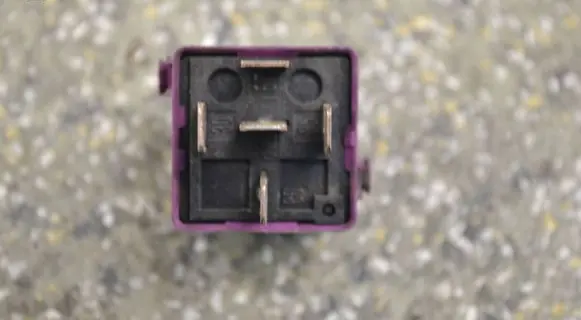 BMW X5 E53 Other relay 61361388911 V23134C59X107