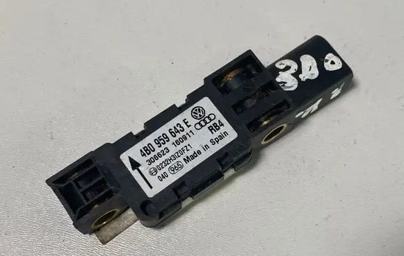 Audi A3 S3 8P Airbag deployment crash/impact sensor 4B0959643E