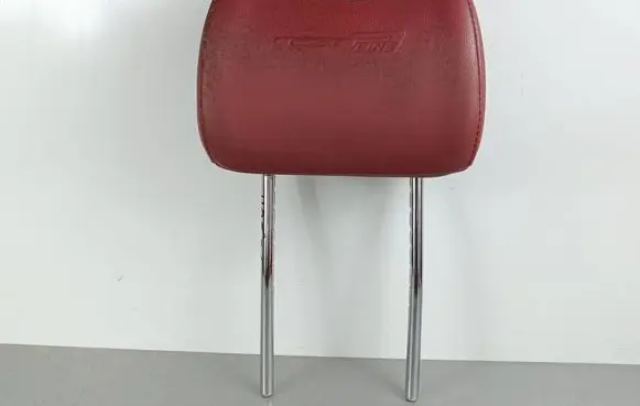 KIA Stinger Front seat headrest