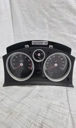 Opel Astra H Speedometer (instrument cluster) 13230596