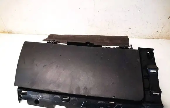 Tesla Model S Glove box 100332701L