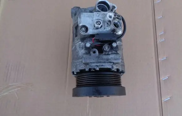 Mercedes-Benz C W204 Air conditioning (A/C) compressor (pump) A0012300211