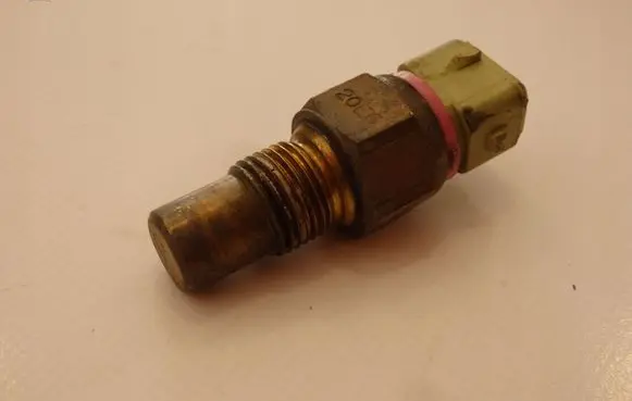 Fiat Qubo Outside/exterior temperature sensor 