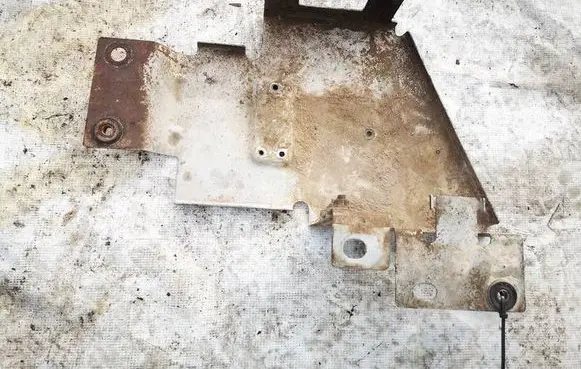 Chrysler Voyager Other exterior part 05005600ag
