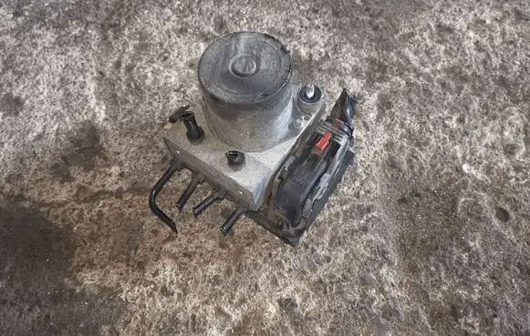 Audi A4 S4 B7 8E 8H ABS Pump 8E0910517H 8E0614517BF