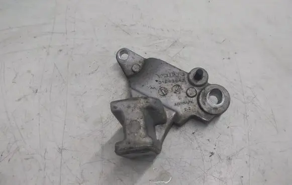 Volvo V60 Engine mounting bracket 31293542