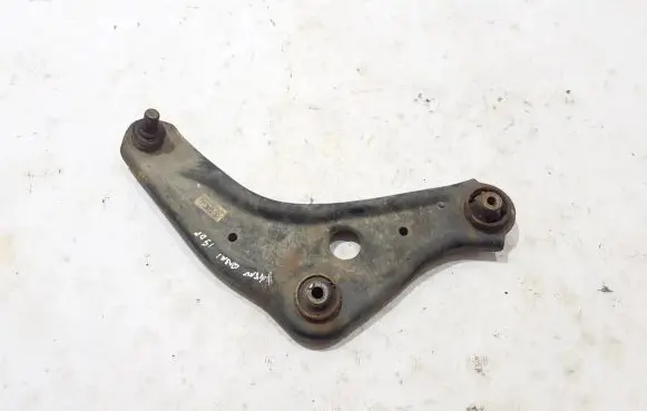 Nissan Qashqai Front lower control arm/wishbone 545004EA0B