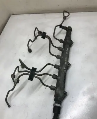 Volvo S60 Fuel main line pipe