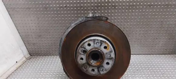 BMW 5 E60 E61 Front wheel hub 6760953